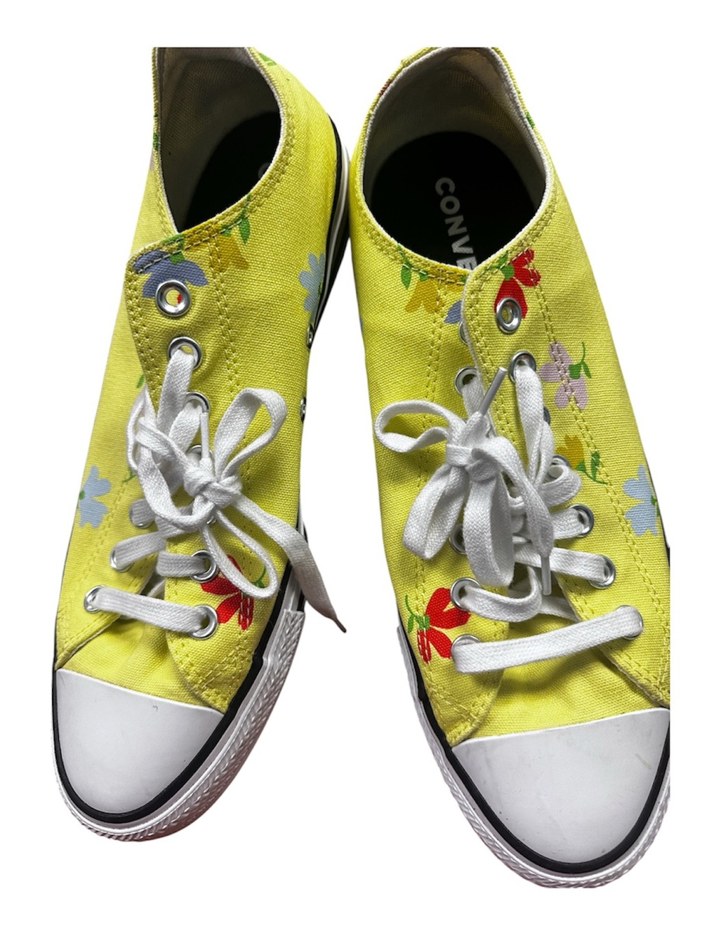 Women’s Converse Low Top Floral Canvas Sneakers in Yellow Size 11